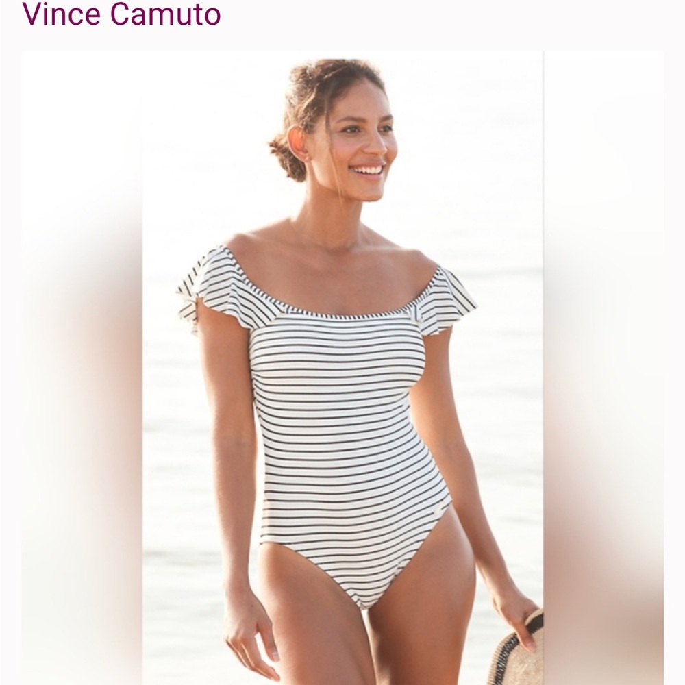 Vince Camuto Monochrome Striped Ruffle One Piece Swimsuit. Size 8